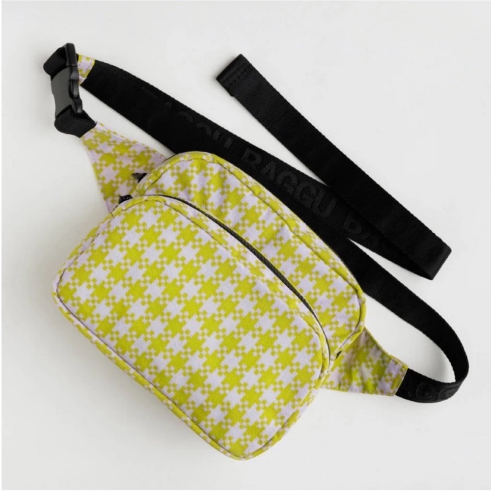 Baggu Fanny Pack-Pink + Pistachio
Pixel Gingham
